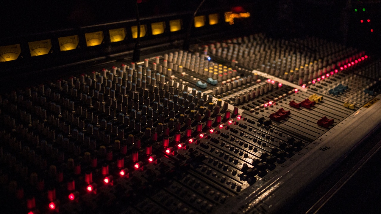We grow export markets for pro-audio-video brands