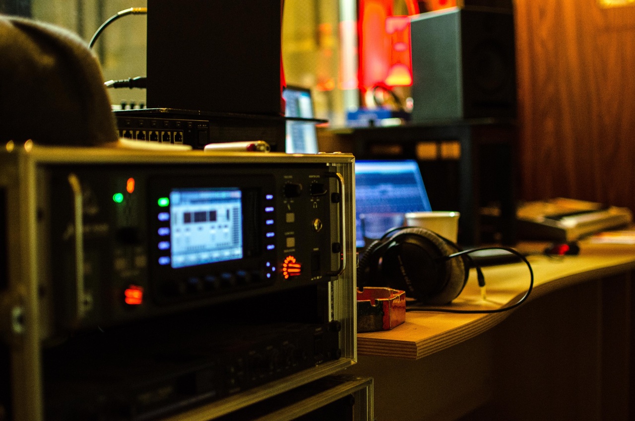 We grow export markets for pro-audio-video brands